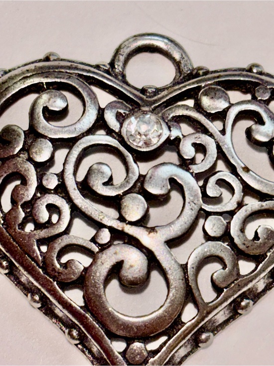 Jewelry - Vintage Filigree Heart Pendant with Clear Gemstone -lowest I can do